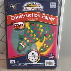 Sun Works Construction Paper 210‎ Sheets  10 Assorted Colors 9” x 12”